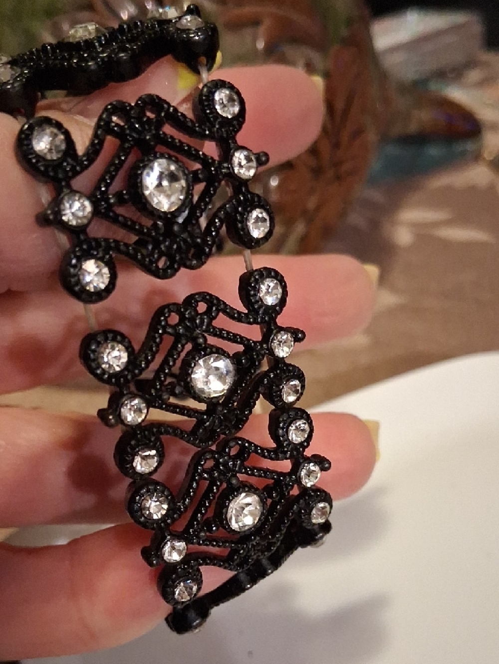 Elegant Black Crystal Lace Cuff Bracelet - Picture 4 of 5